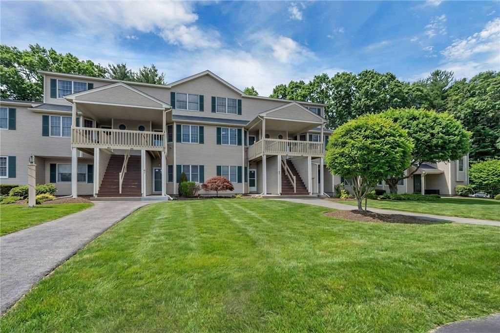 87 Scenic Drive, West Warwick, RI 02893