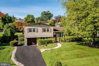 243 COWBELL RD, Willow Grove, PA 19090