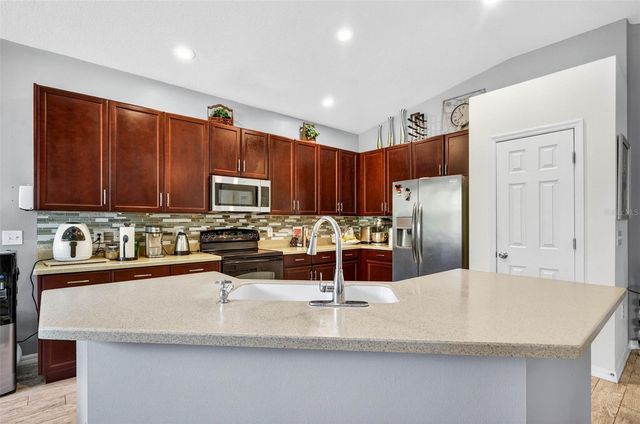 11013 ROCKLEDGE VIEW DRIVE, Riverview, FL 33579