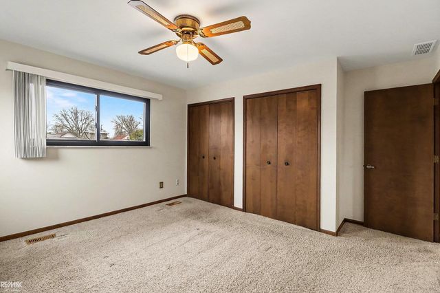 142 Channelsyde Dr Drive, Algonac, MI 48001