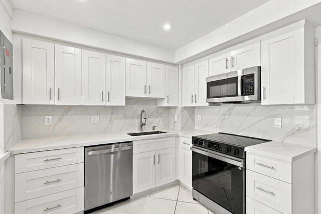 3550 GALT OCEAN Drive 204, Fort Lauderdale, FL 33308
