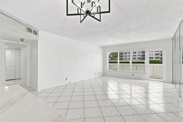 3550 GALT OCEAN Drive 204, Fort Lauderdale, FL 33308