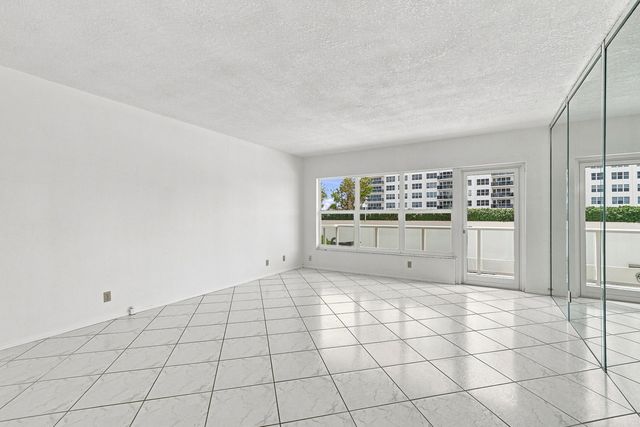 3550 GALT OCEAN Drive 204, Fort Lauderdale, FL 33308