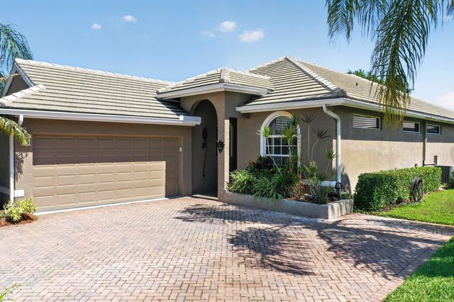 9434 Poinciana Court, Fort Pierce, FL 34951