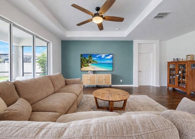 10322 WINE PRESS AVENUE, Riverview, FL 33578