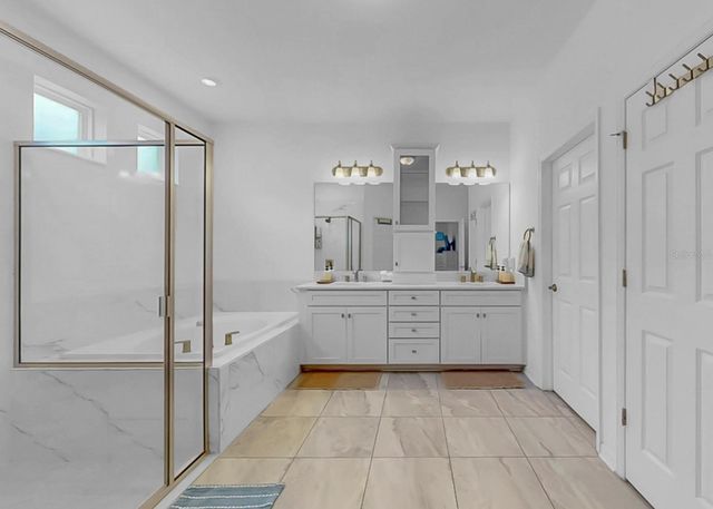 10322 WINE PRESS AVENUE, Riverview, FL 33578