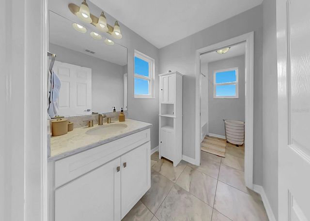 10322 WINE PRESS AVENUE, Riverview, FL 33578