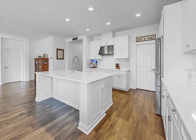 10322 WINE PRESS AVENUE, Riverview, FL 33578