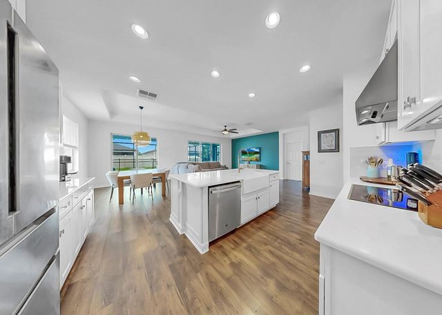 10322 WINE PRESS AVENUE, Riverview, FL 33578