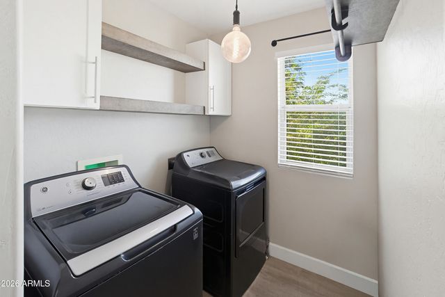 3818 W CARSON Road, Phoenix, AZ 85041