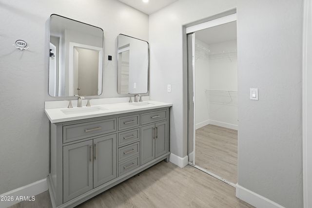 3818 W CARSON Road, Phoenix, AZ 85041