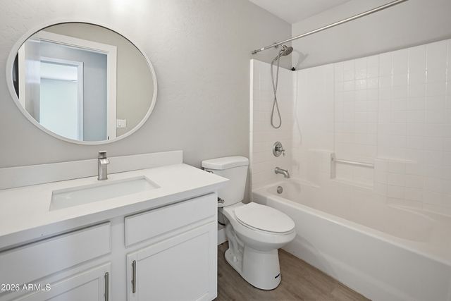 3818 W CARSON Road, Phoenix, AZ 85041