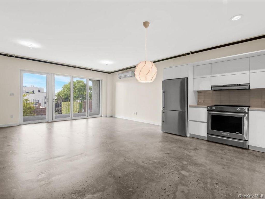 651 New York Avenue 503, Brooklyn, NY 11203 — photo 2