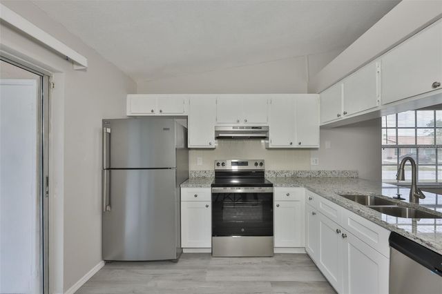 1720 OAK BRANCH COURT, Brandon, FL 33511