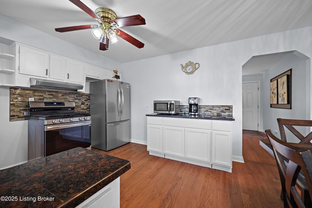 2301 Farnsley Rd, Louisville, KY 40216