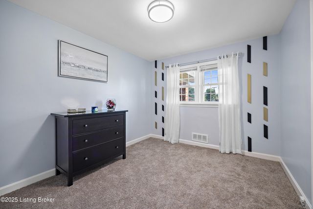 2301 Farnsley Rd, Louisville, KY 40216