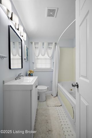 2301 Farnsley Rd, Louisville, KY 40216