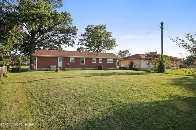 2301 Farnsley Rd, Louisville, KY 40216