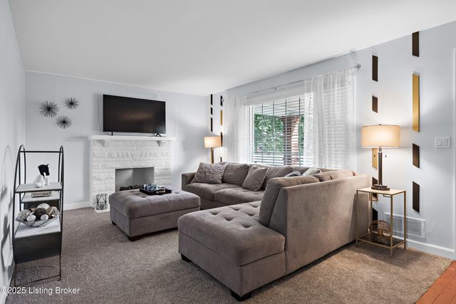 2301 Farnsley Rd, Louisville, KY 40216