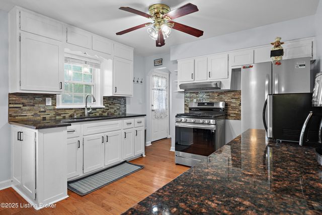 2301 Farnsley Rd, Louisville, KY 40216