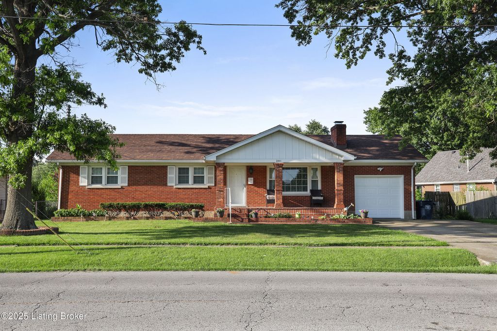 2301 Farnsley Rd, Louisville, KY 40216