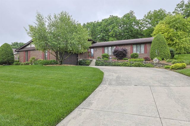 19 Lora Lane, Hamilton, OH 45013