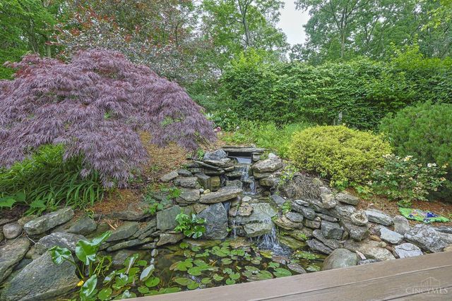 19 Lora Lane, Hamilton, OH 45013