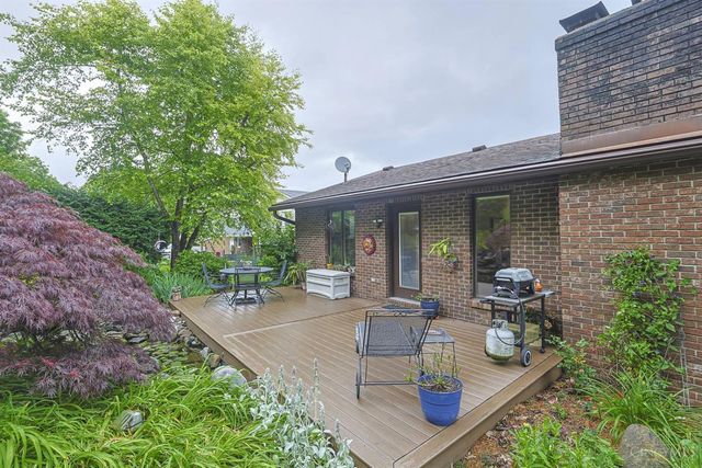 19 Lora Lane, Hamilton, OH 45013