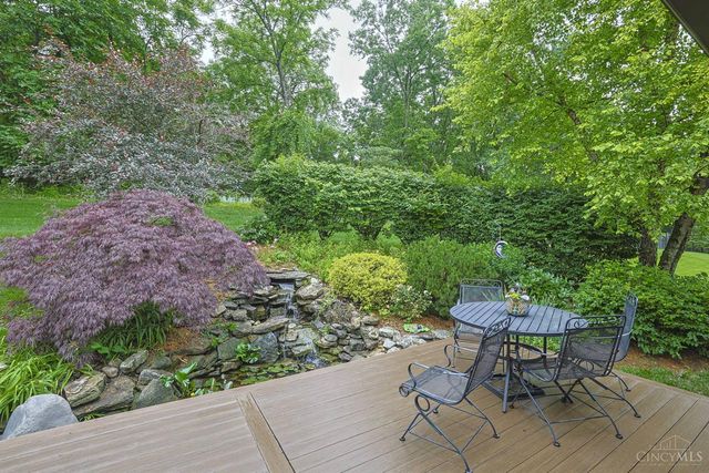 19 Lora Lane, Hamilton, OH 45013