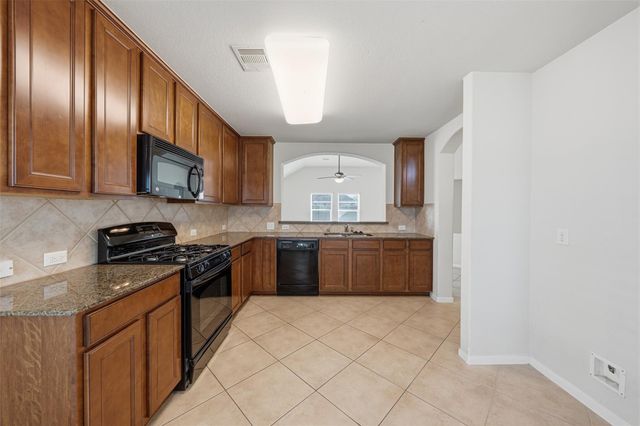 2819 Halcyon Time Trail, Houston, TX 77045