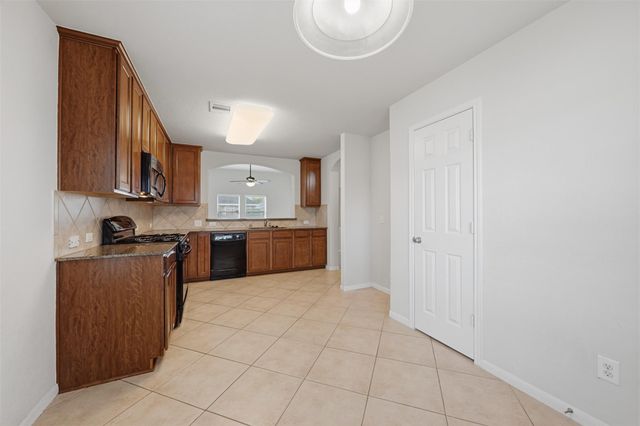 2819 Halcyon Time Trail, Houston, TX 77045