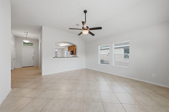 2819 Halcyon Time Trail, Houston, TX 77045