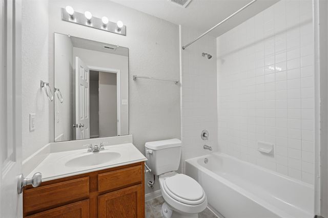 2819 Halcyon Time Trail, Houston, TX 77045