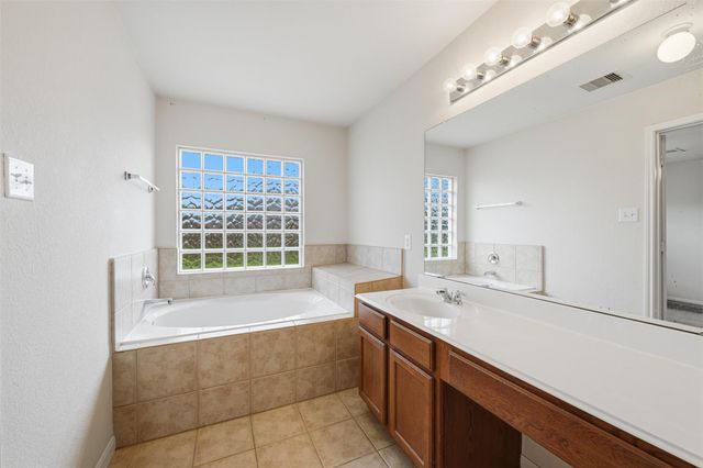 2819 Halcyon Time Trail, Houston, TX 77045