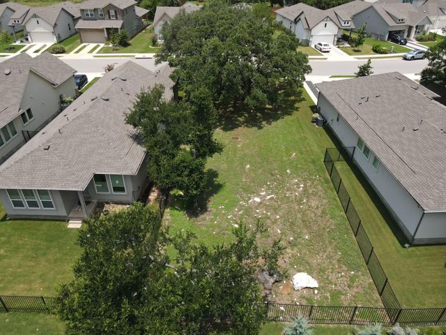 125 Monterey Oak TRL, Georgetown, TX 78628