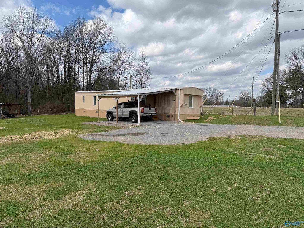 25 County Road 120, Moulton, AL 35650