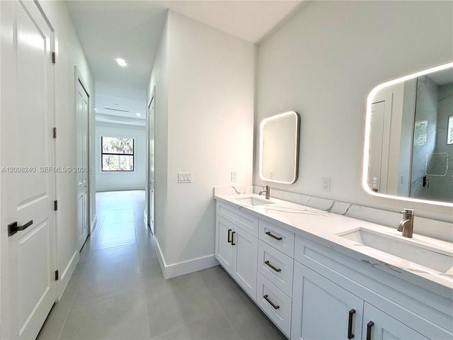 4283 10th St NE, Naples, FL 34120
