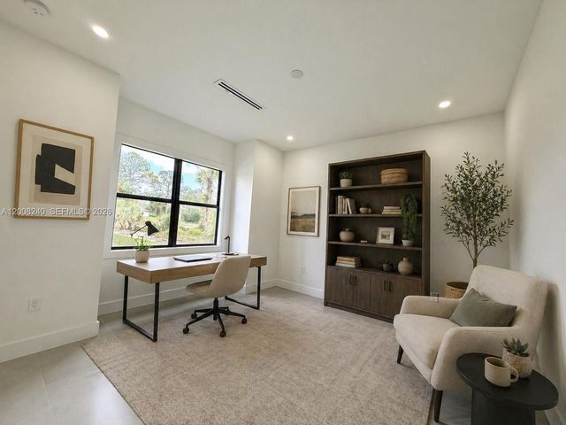 4283 10th St NE, Naples, FL 34120
