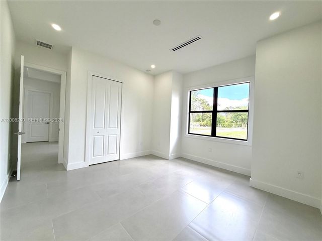 4283 10th St NE, Naples, FL 34120