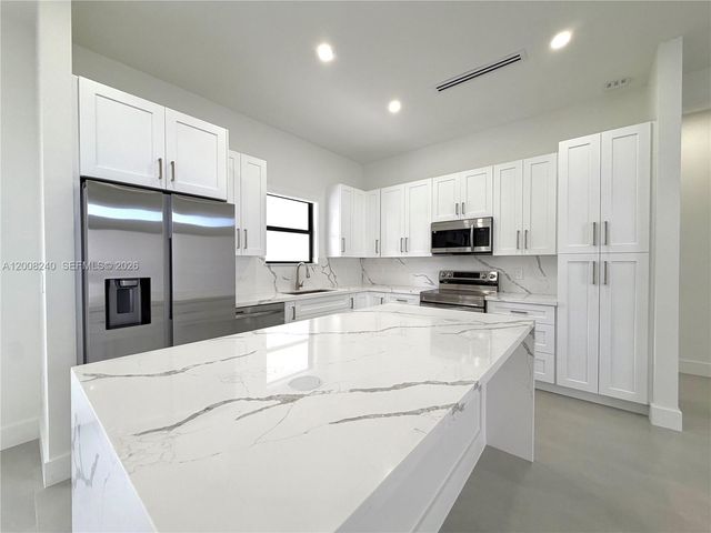 4283 10th St NE, Naples, FL 34120