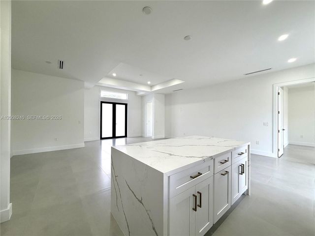 4283 10th St NE, Naples, FL 34120