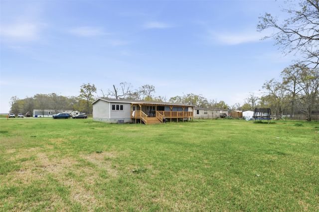 365 County Road 4017, Dayton, TX 77535