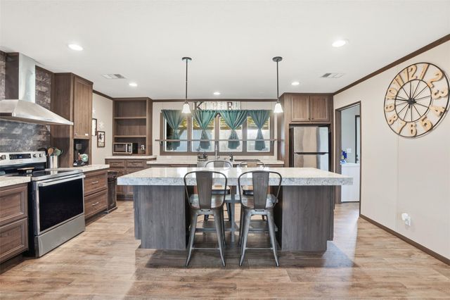 365 County Road 4017, Dayton, TX 77535