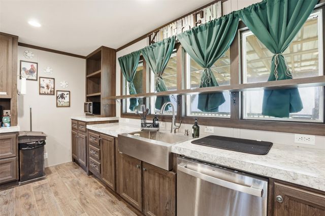 365 County Road 4017, Dayton, TX 77535