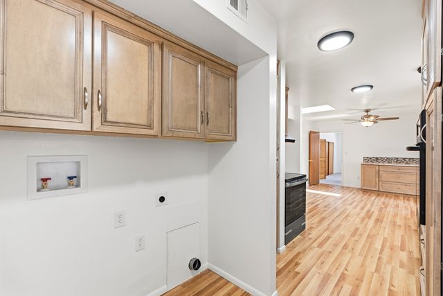 1113 S Luna Circle, Santa Fe, NM 87501