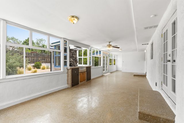 1113 S Luna Circle, Santa Fe, NM 87501