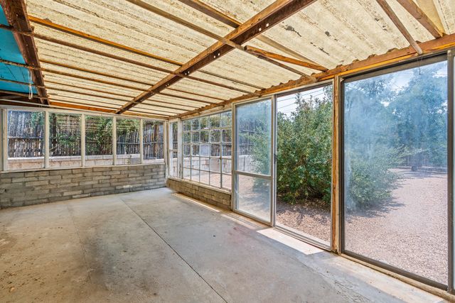 1113 S Luna Circle, Santa Fe, NM 87501