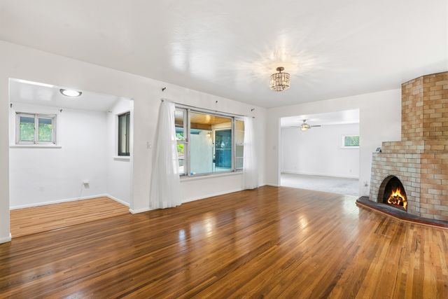 1113 S Luna Circle, Santa Fe, NM 87501
