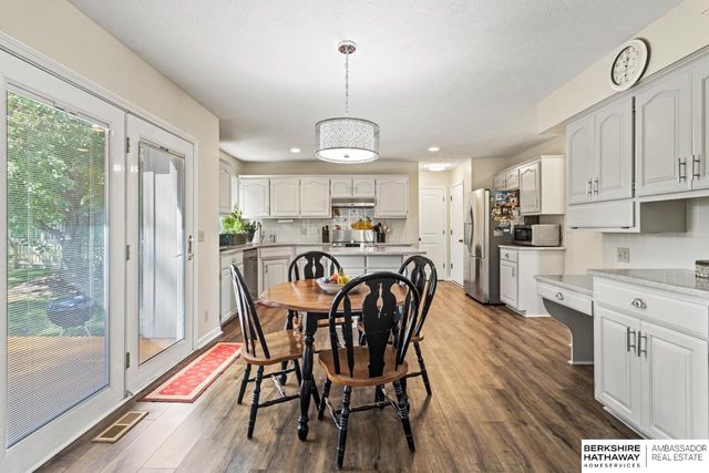 17057 Orchard Avenue, Omaha, NE 68135