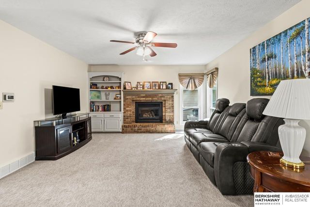 17057 Orchard Avenue, Omaha, NE 68135